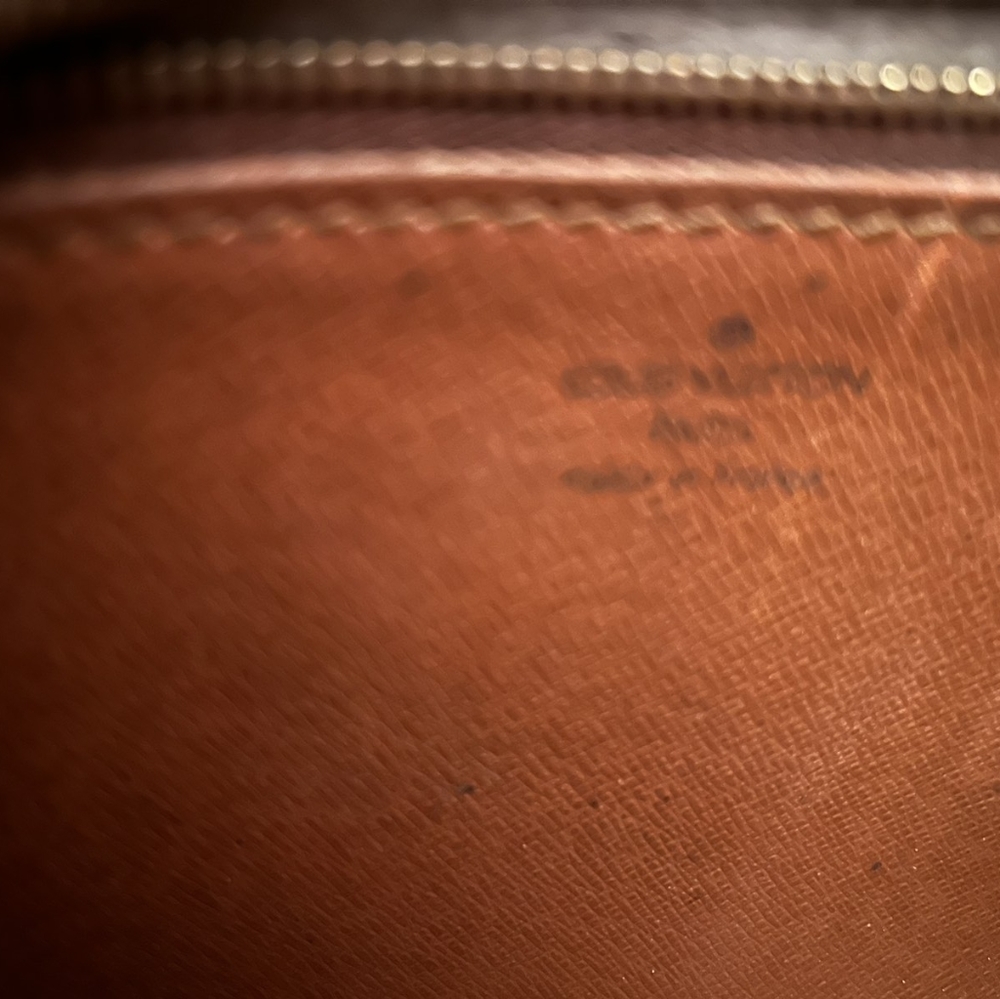 AUTHENTIC - Louis Vuitton Crossbody Bag Monogram Canvas (certificate included) - Picture 8 of 8
